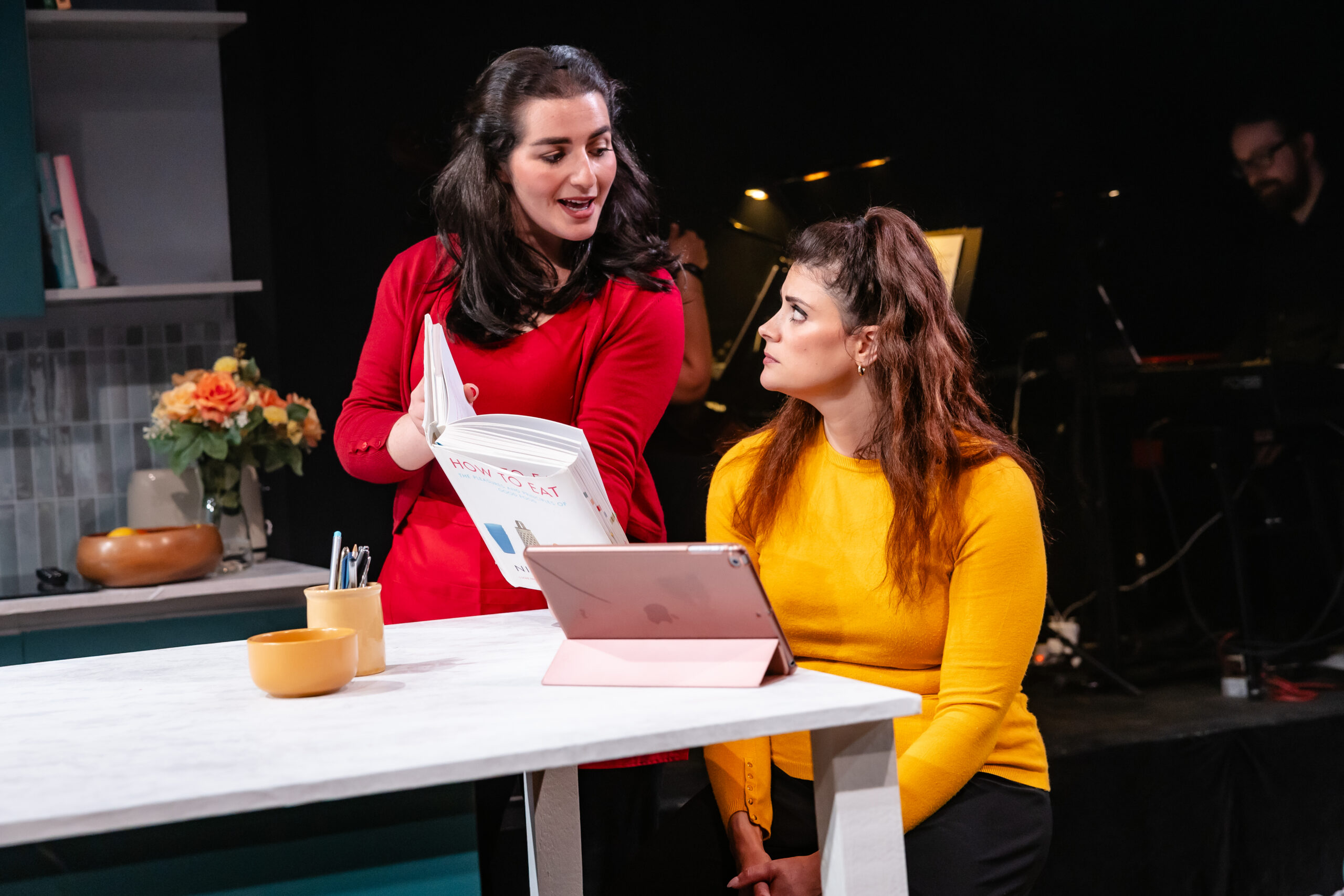 HOW TO MAKE A MESS review by thespyinthestalls at Upstairs