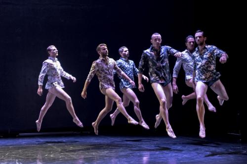 BalletBoyz-Fourteen-Days.-Photo-Credit-Panayiotis-Sinnos-10